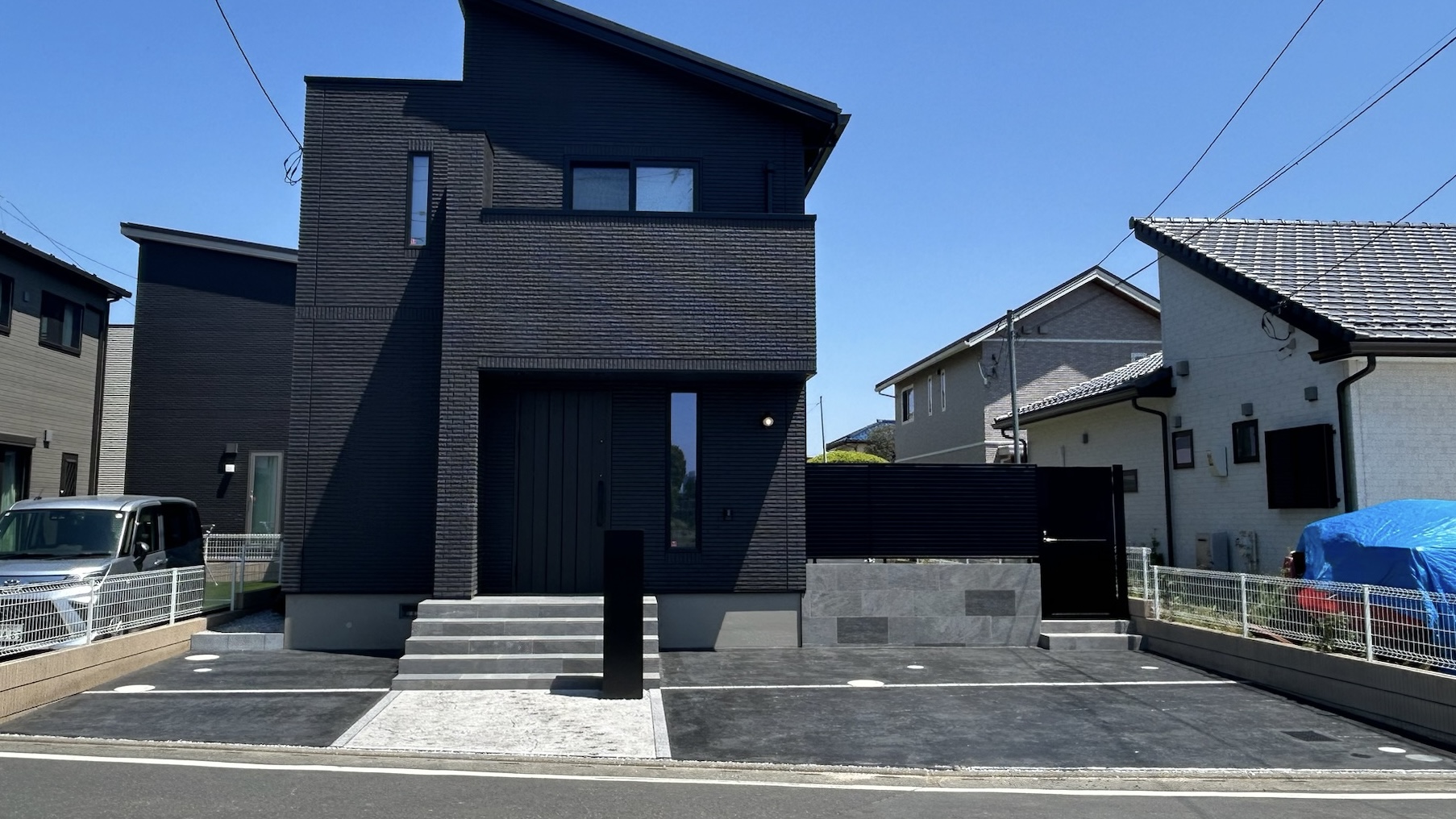 愛犬家必見👀✨わんちゃんﾌｧｰｽﾄの新築外構🏡アプローチにかわいすぎる🐾も😆🫣